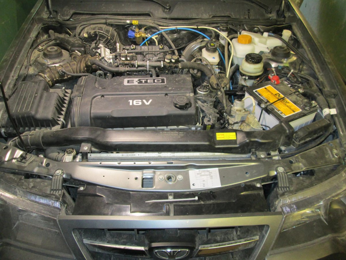Daewoo Nexia подкапотное пространство