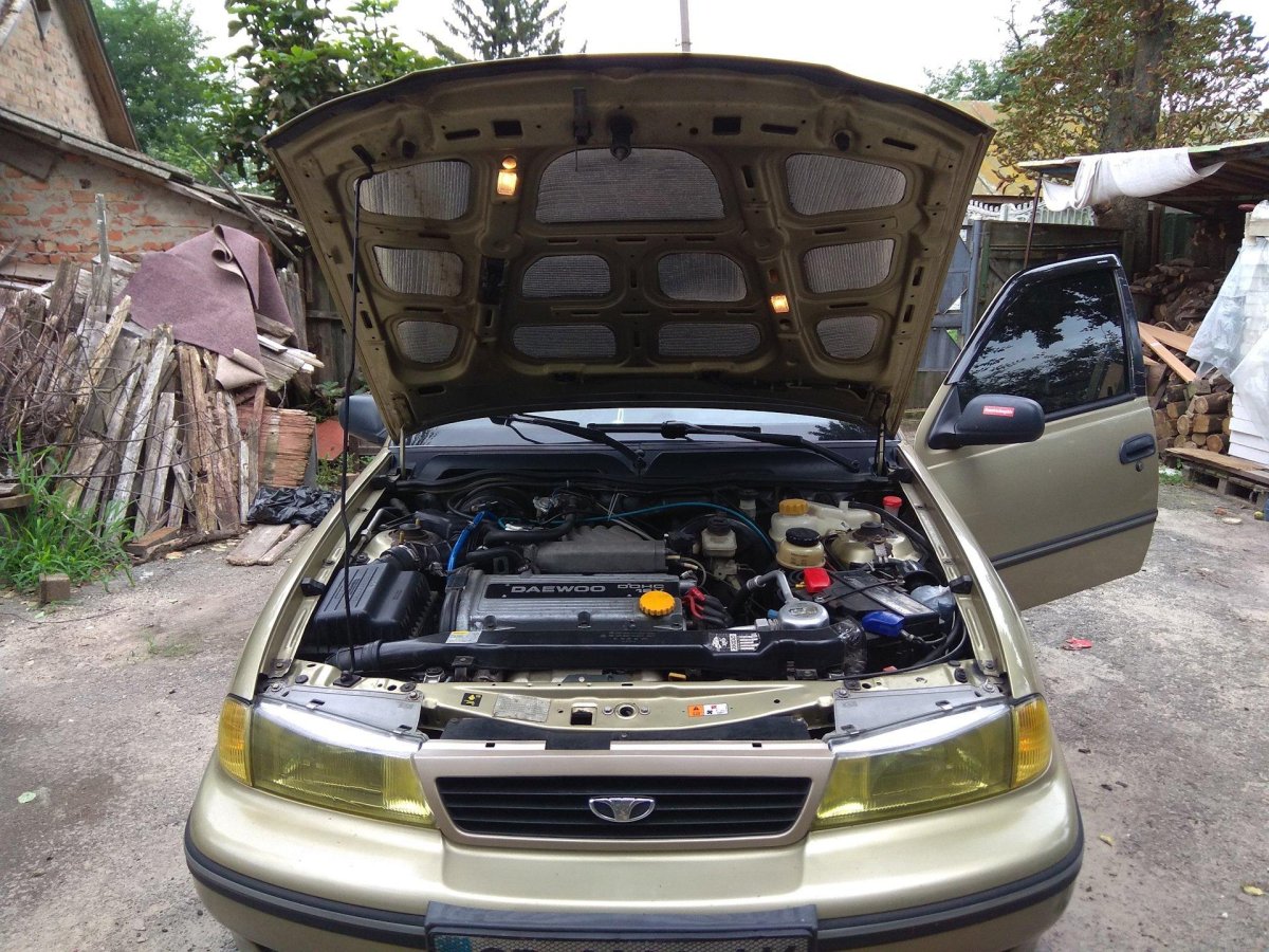 Дэу Нексия под капотом