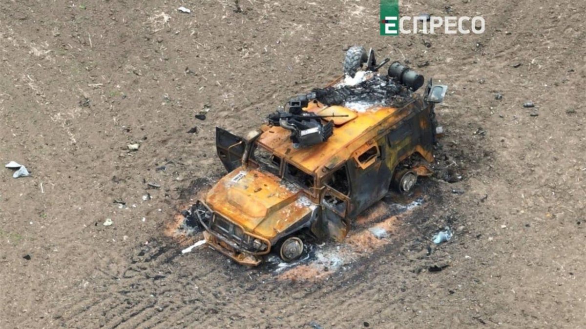 Тигр бронеавтомобиль подбитый