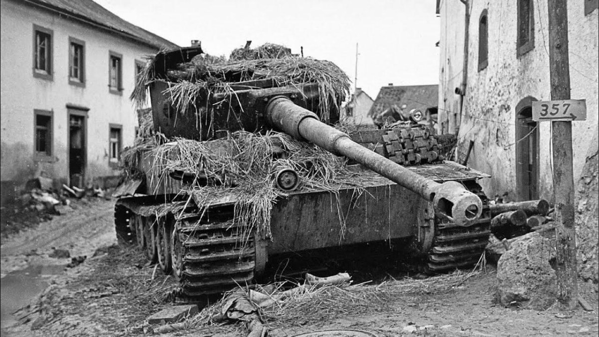 Подбитый немецкий танк тигр