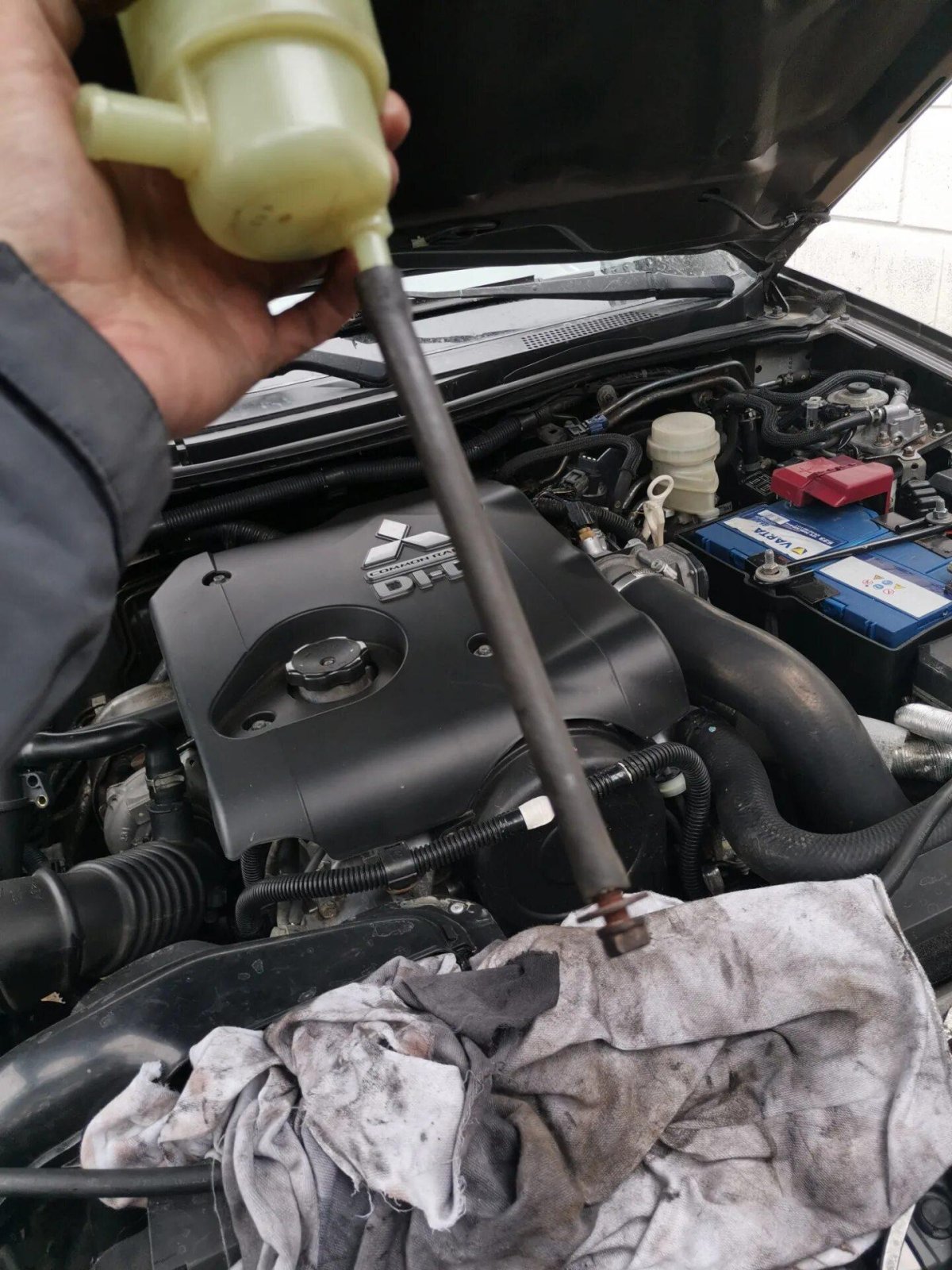 Жидкость ГУР Паджеро 4