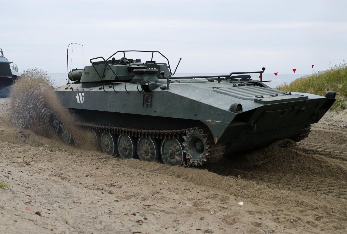 Машина разминирования змей Горыныч ур-77