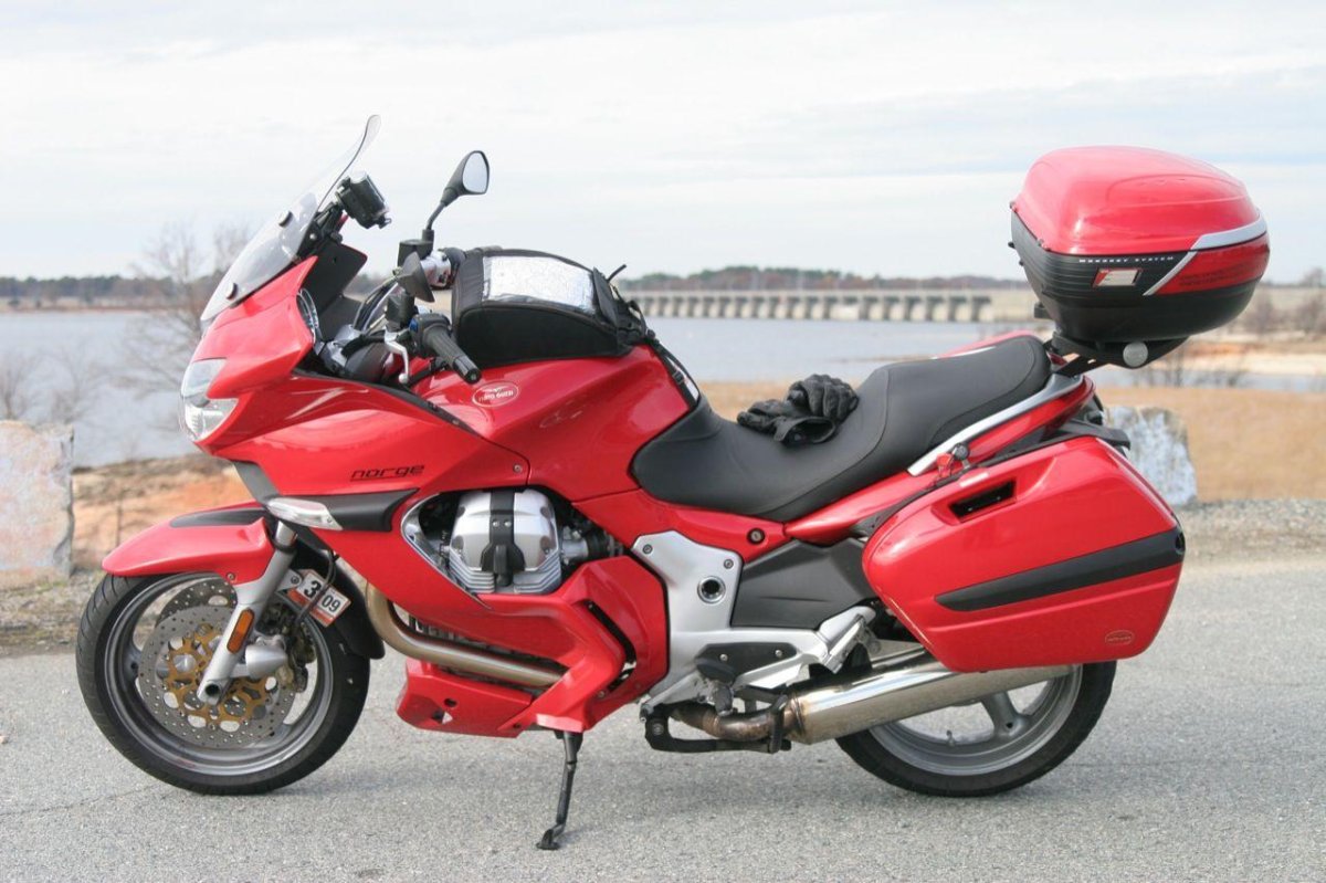 Moto Guzzi Norge 1200 gt 8v