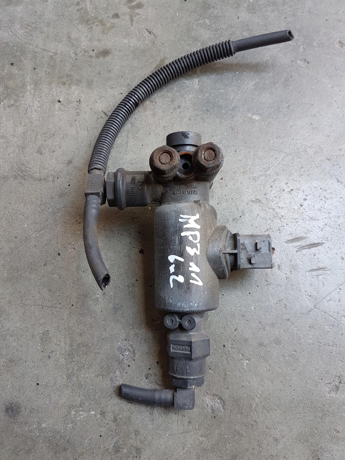 Электромагнитный клапан Мерседес Актрос