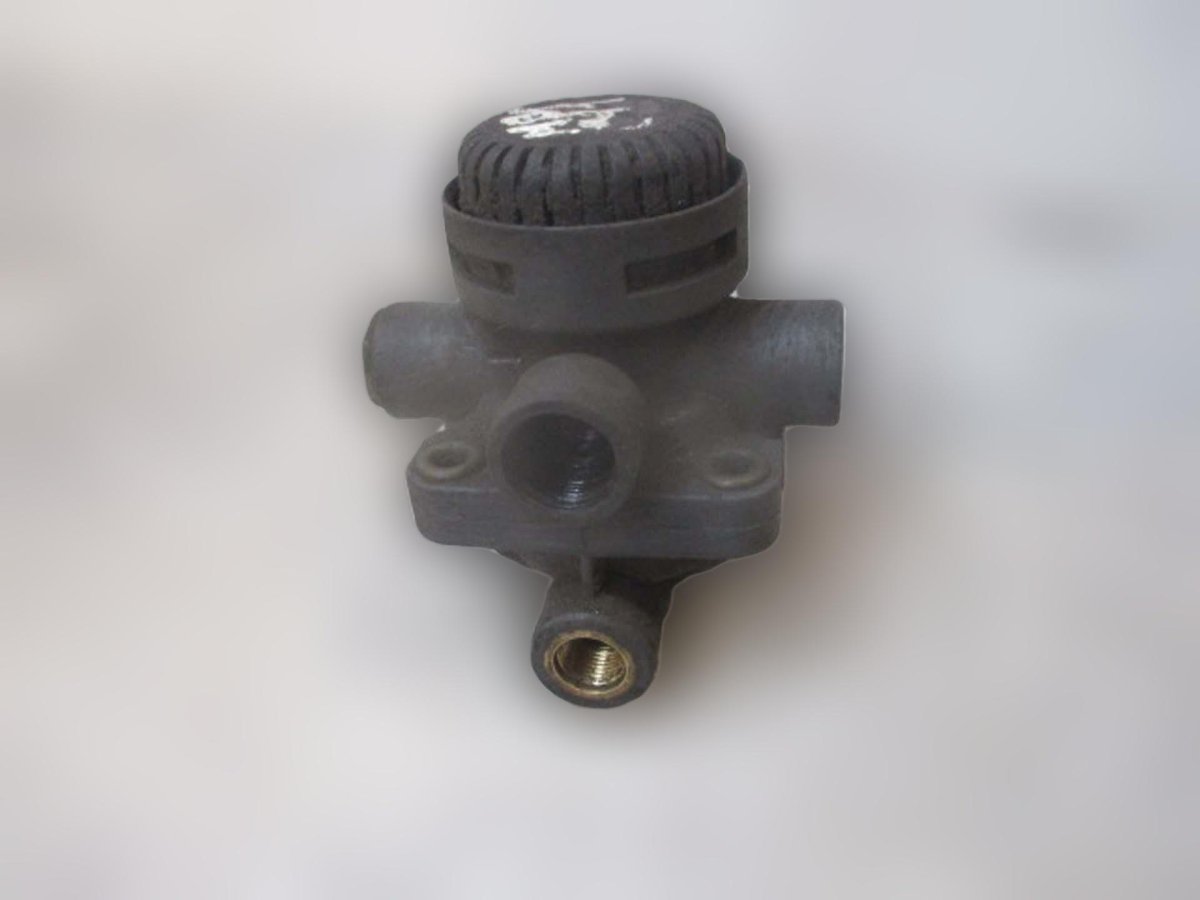 Клапан ускорительный Вабко