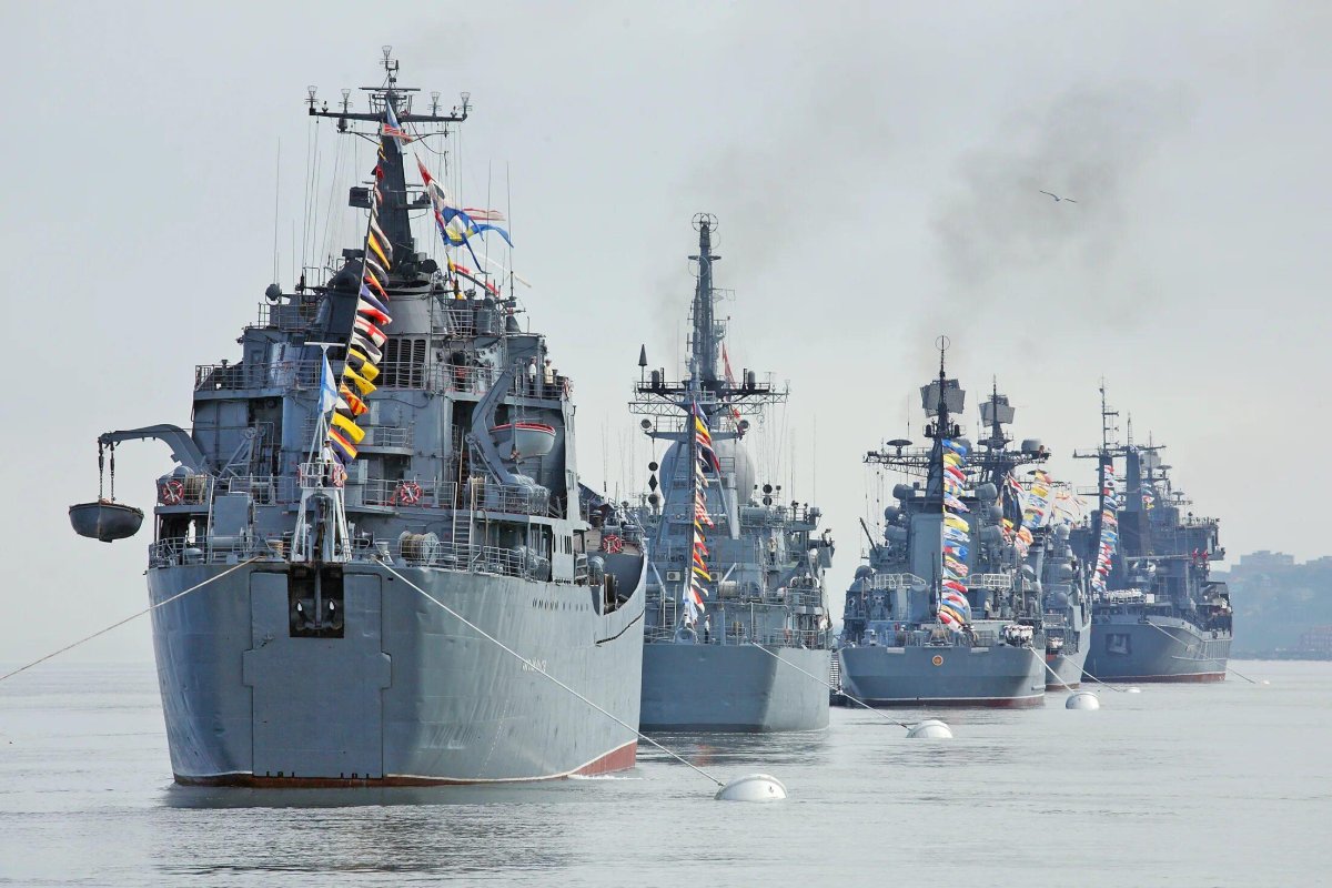 Корабль БДК Николай Вилков