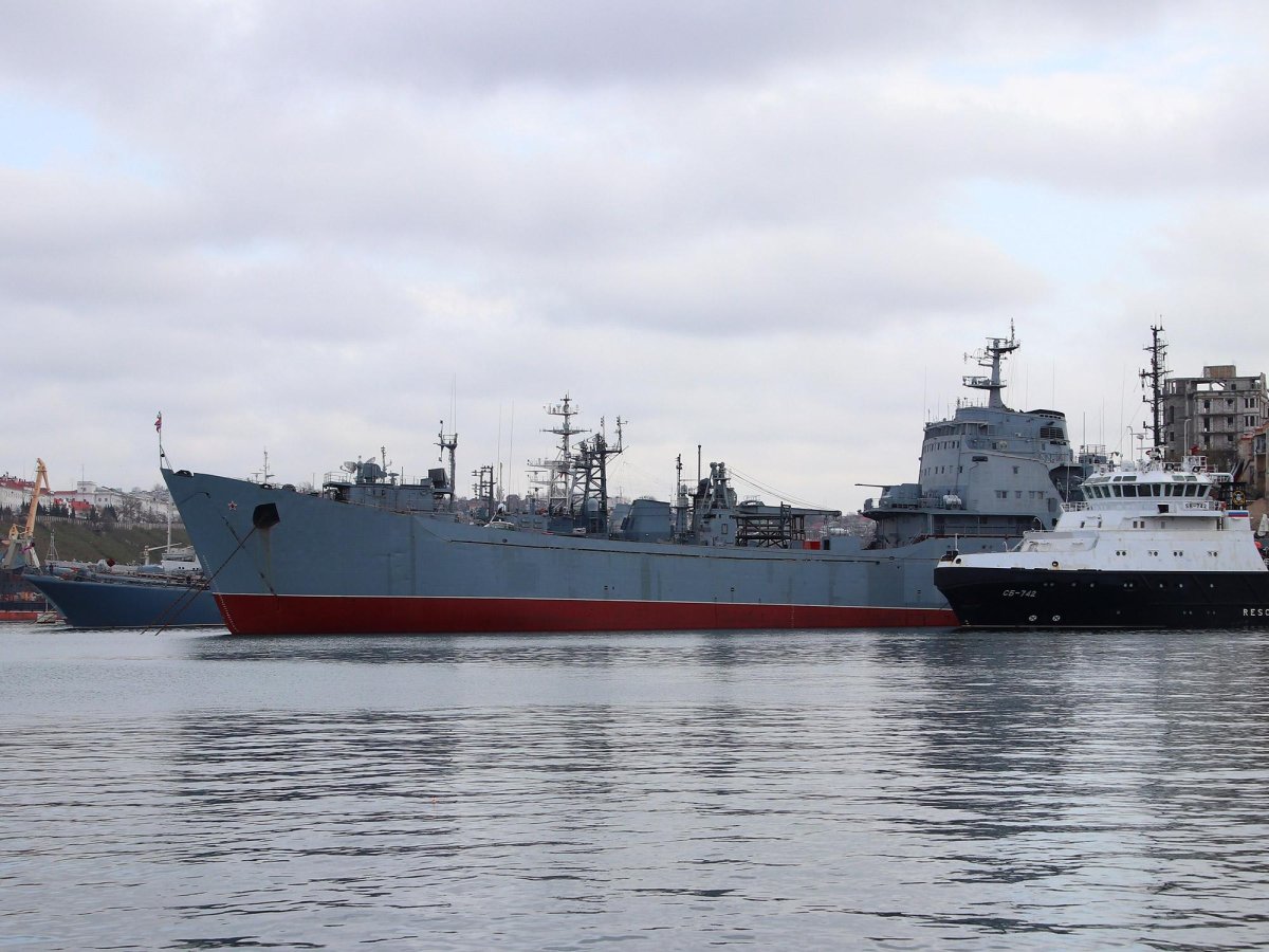 Николай Фильченков большой десантный корабль