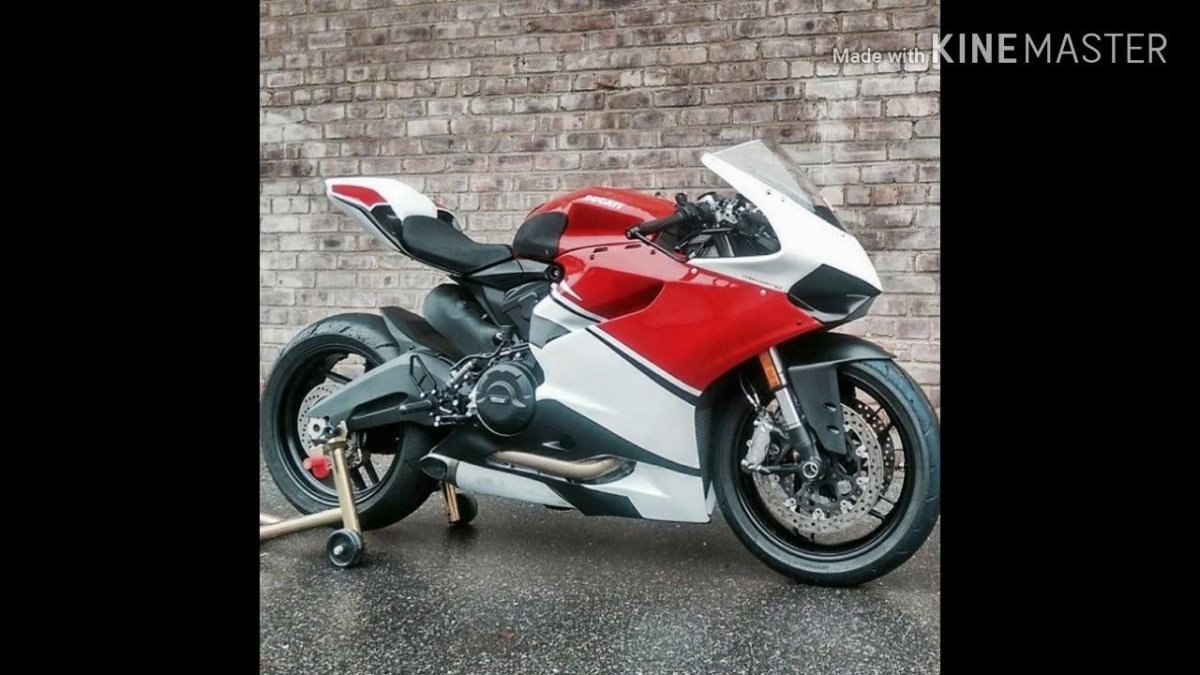 Ducati 899