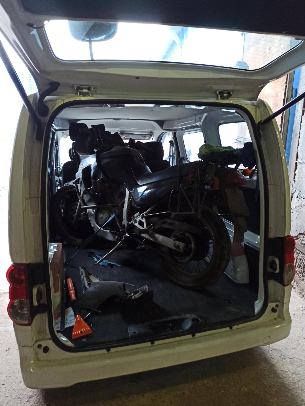 Nissan nv200 Moto