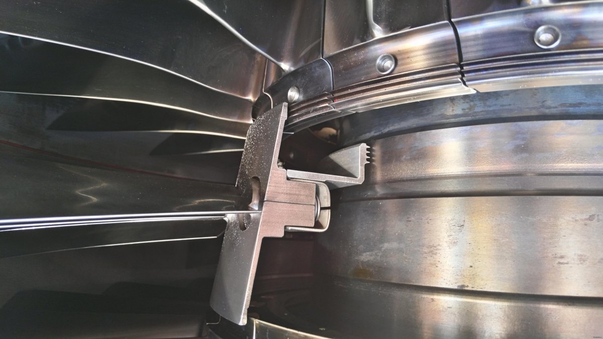 Крепление борта прицепа МЗСА