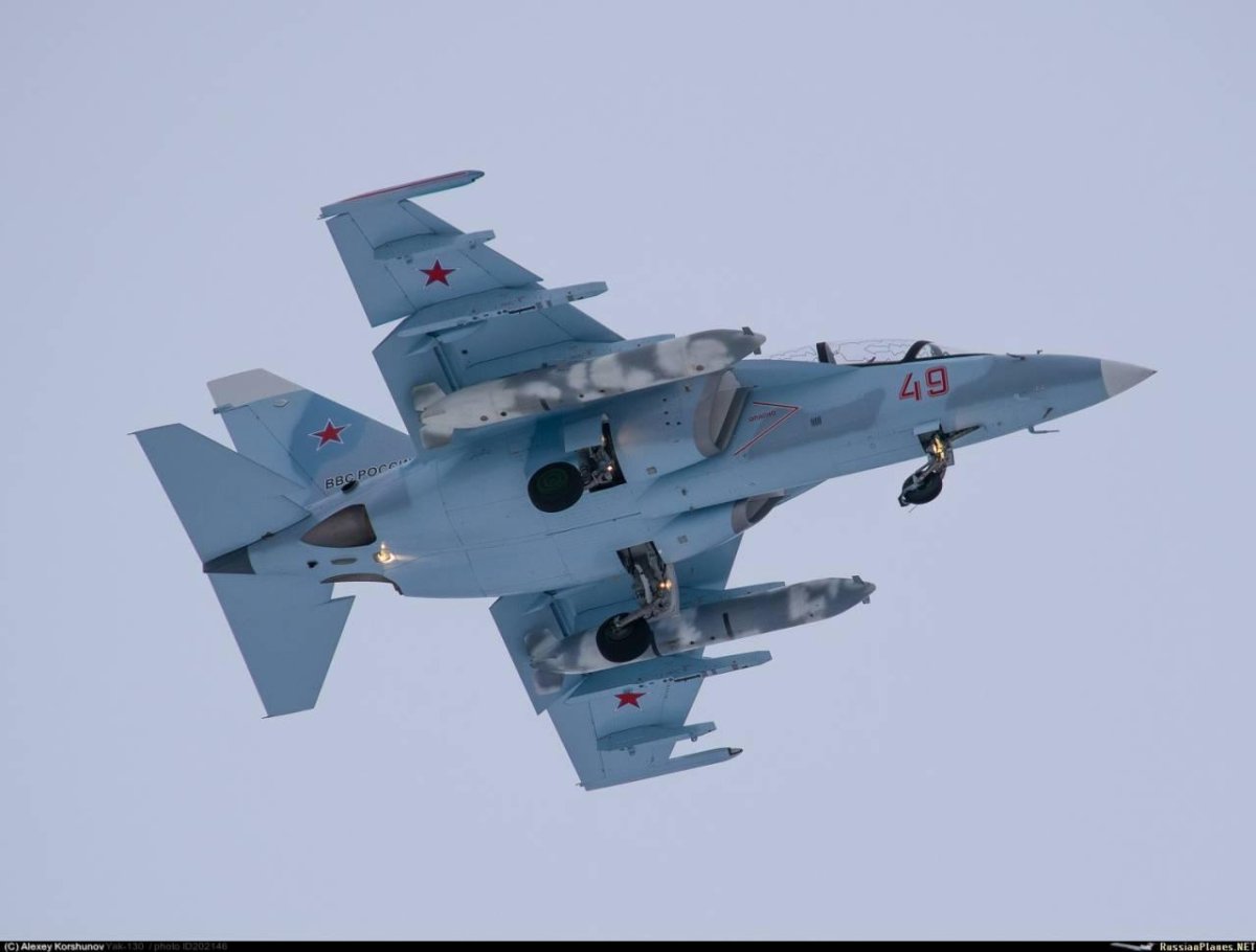 Самолет як 130 ВВС России