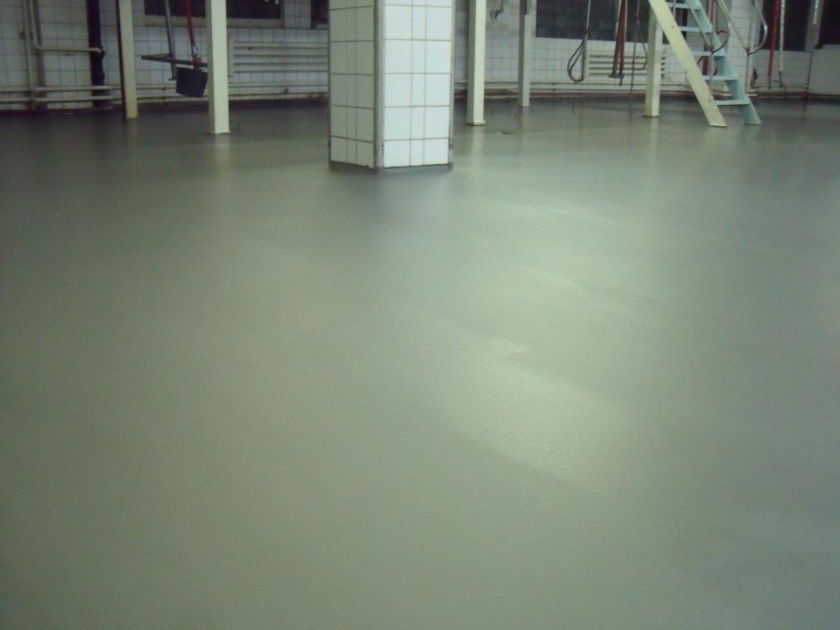 Полиуретан-цементный наливной пол
