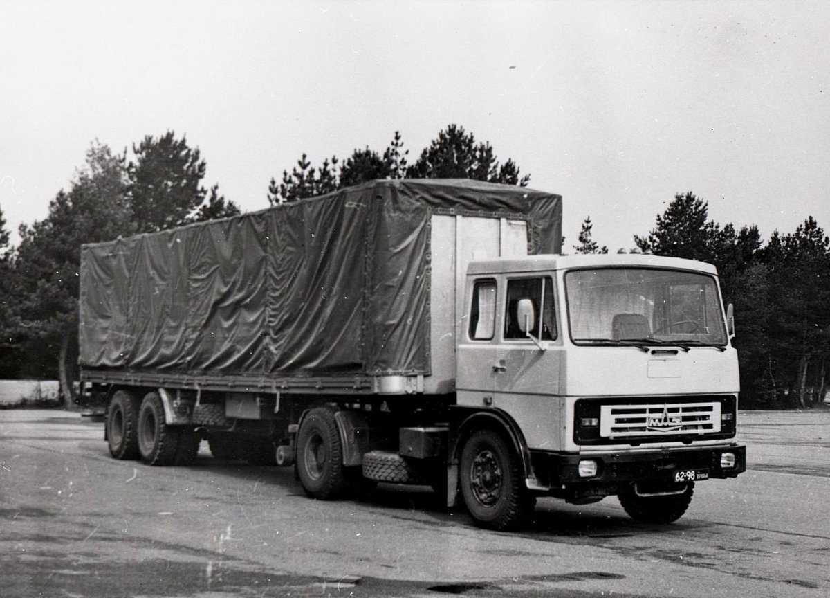 МАЗ-6422 опытный