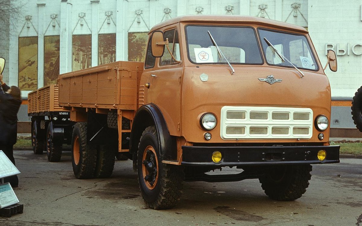 Грузовик МАЗ 500