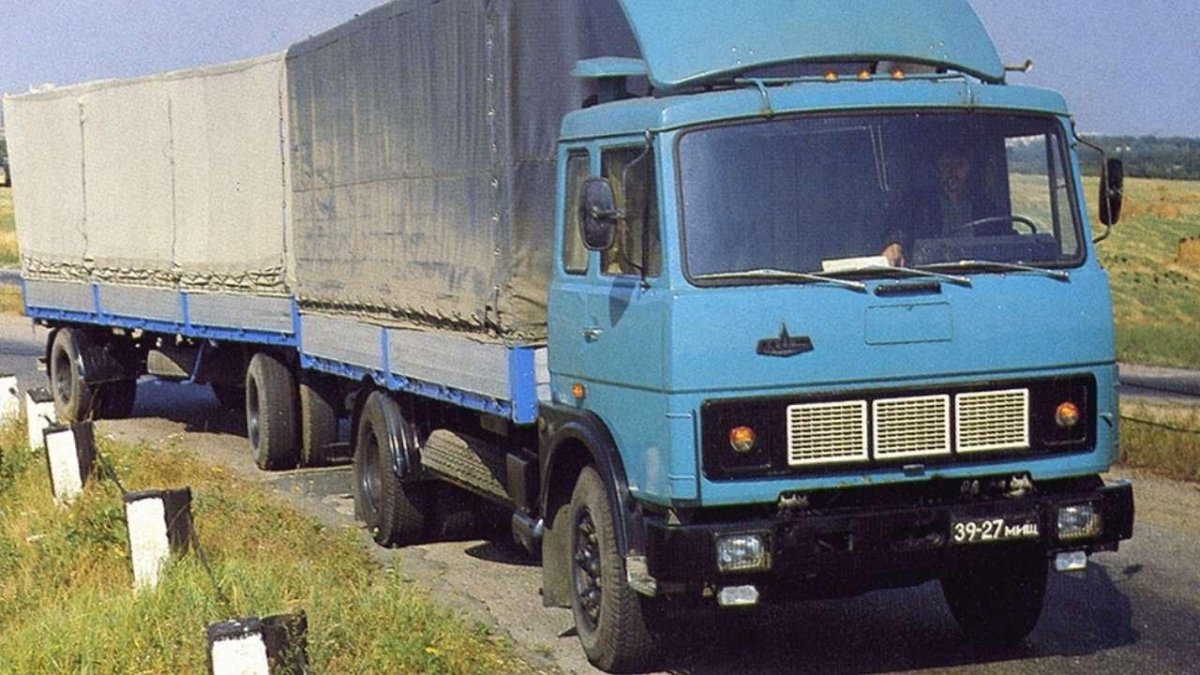 Грузовик МАЗ 5336