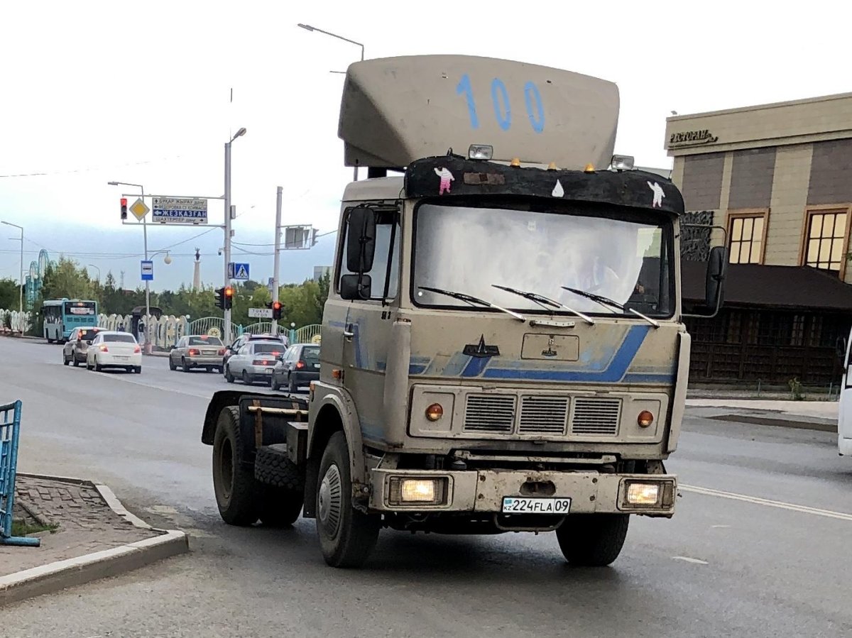 МАЗ 5432 тягач