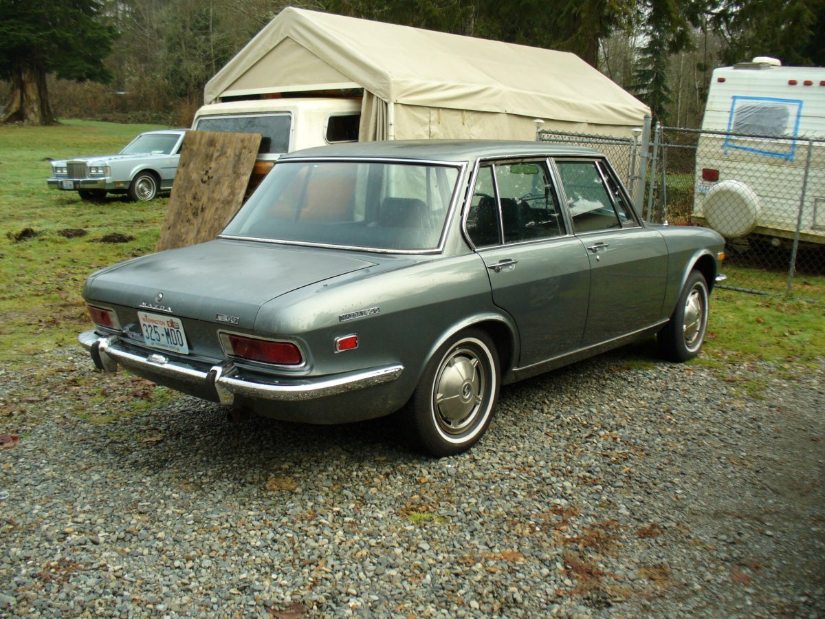 Mazda Luce 1966