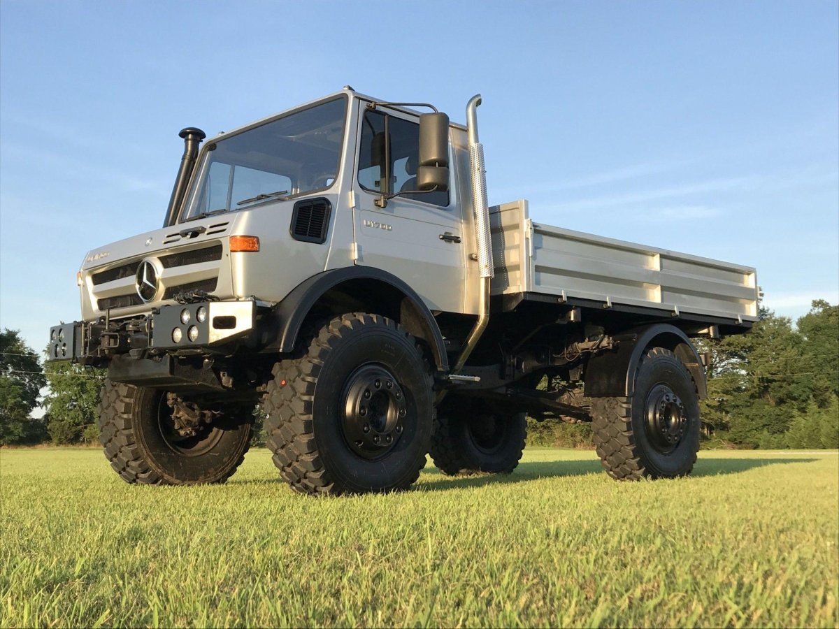 Unimog Mercedes-Benz