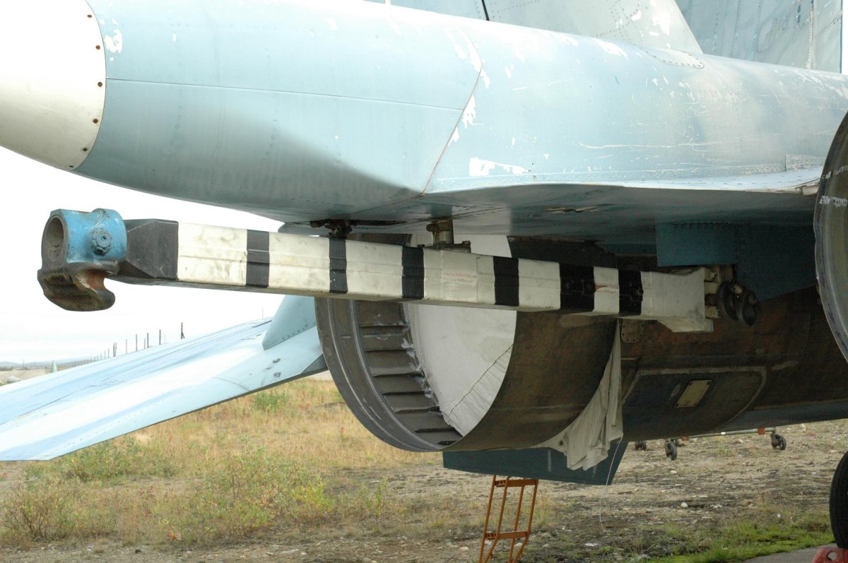 Тормозной Гак Су-33