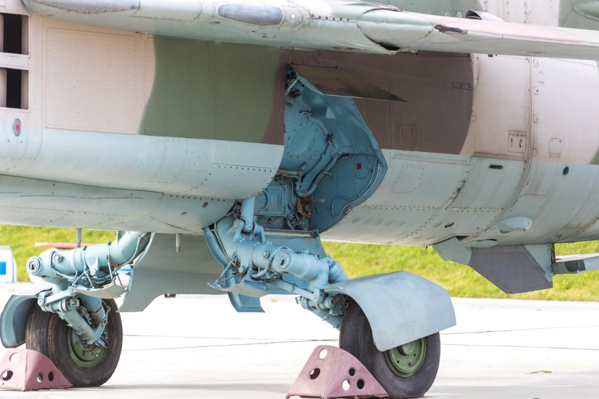 Миг 23 шасси