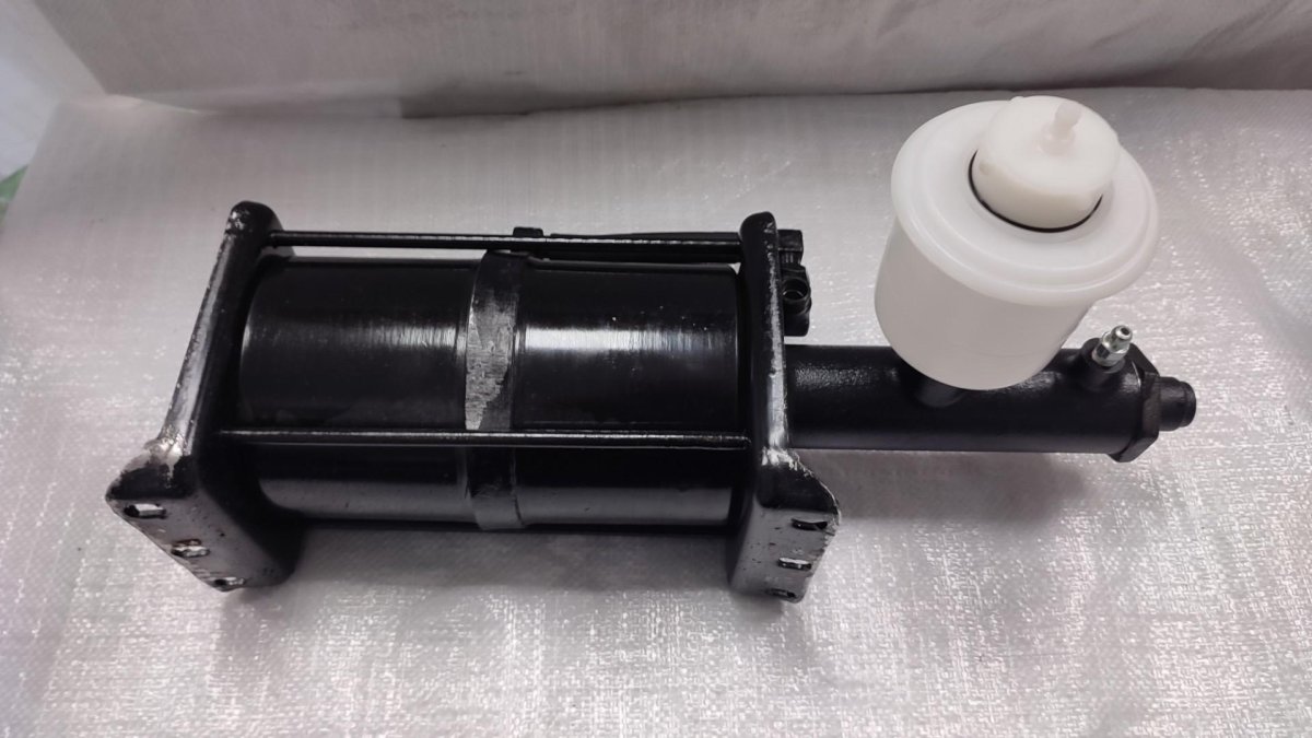 Пневмогидроусилитель 4320-3510011