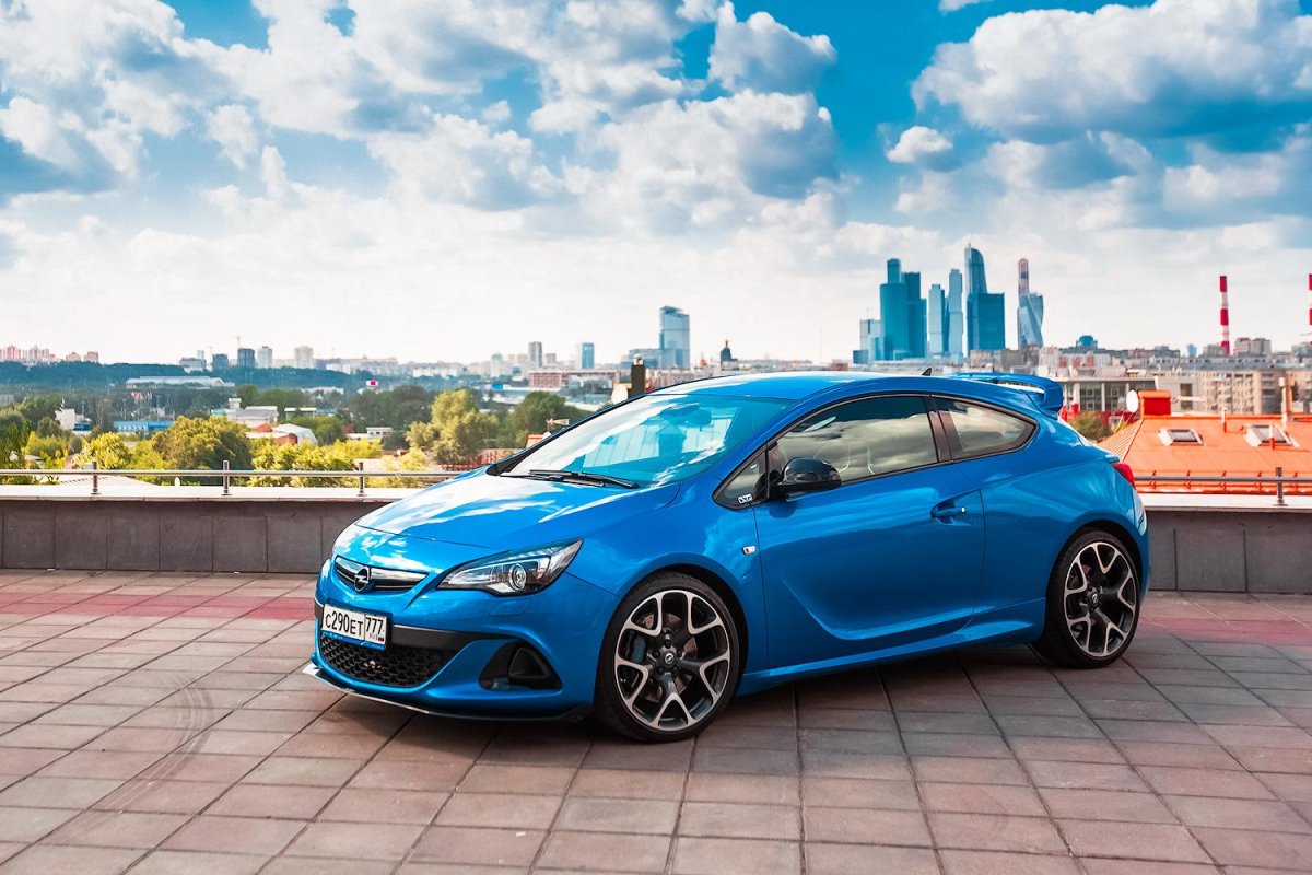 Opel Astra OPC
