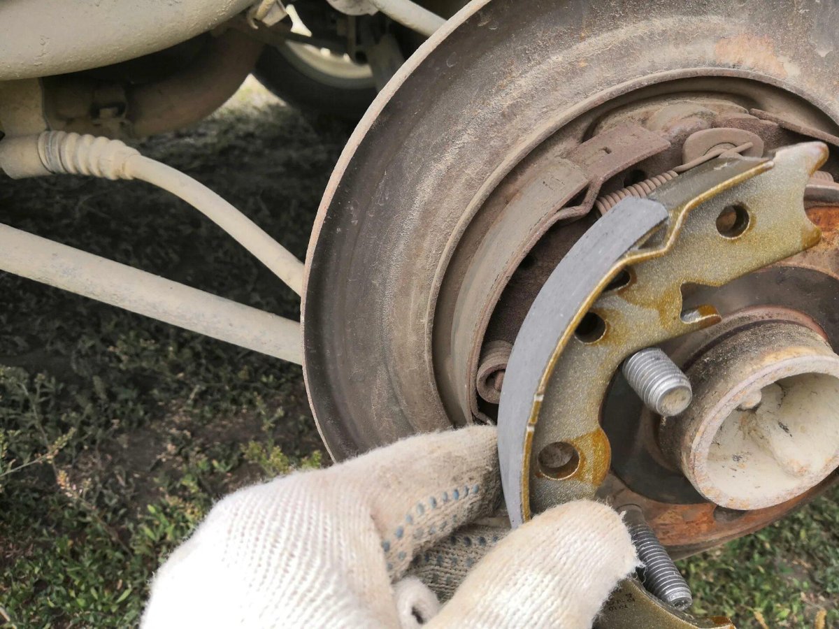 Колодки ручника Солярис дисковые тормоза