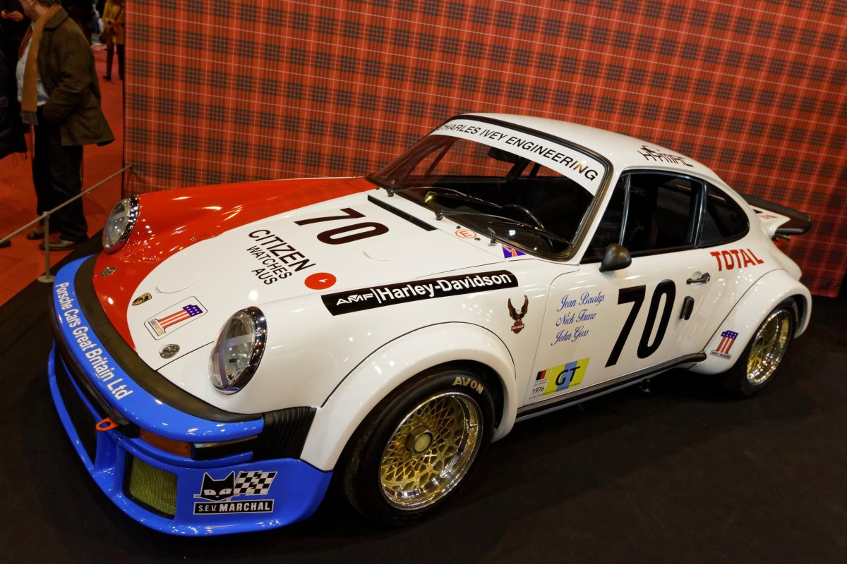 Porsche 934 RSR AUTOART