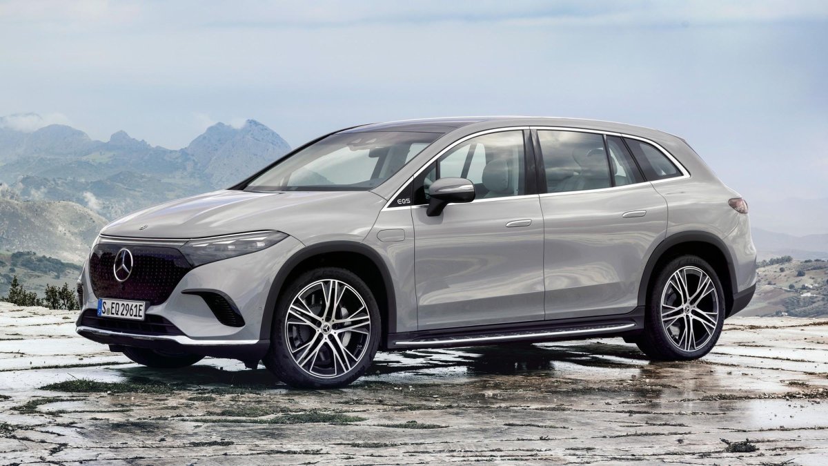 Мерседес EQS SUV