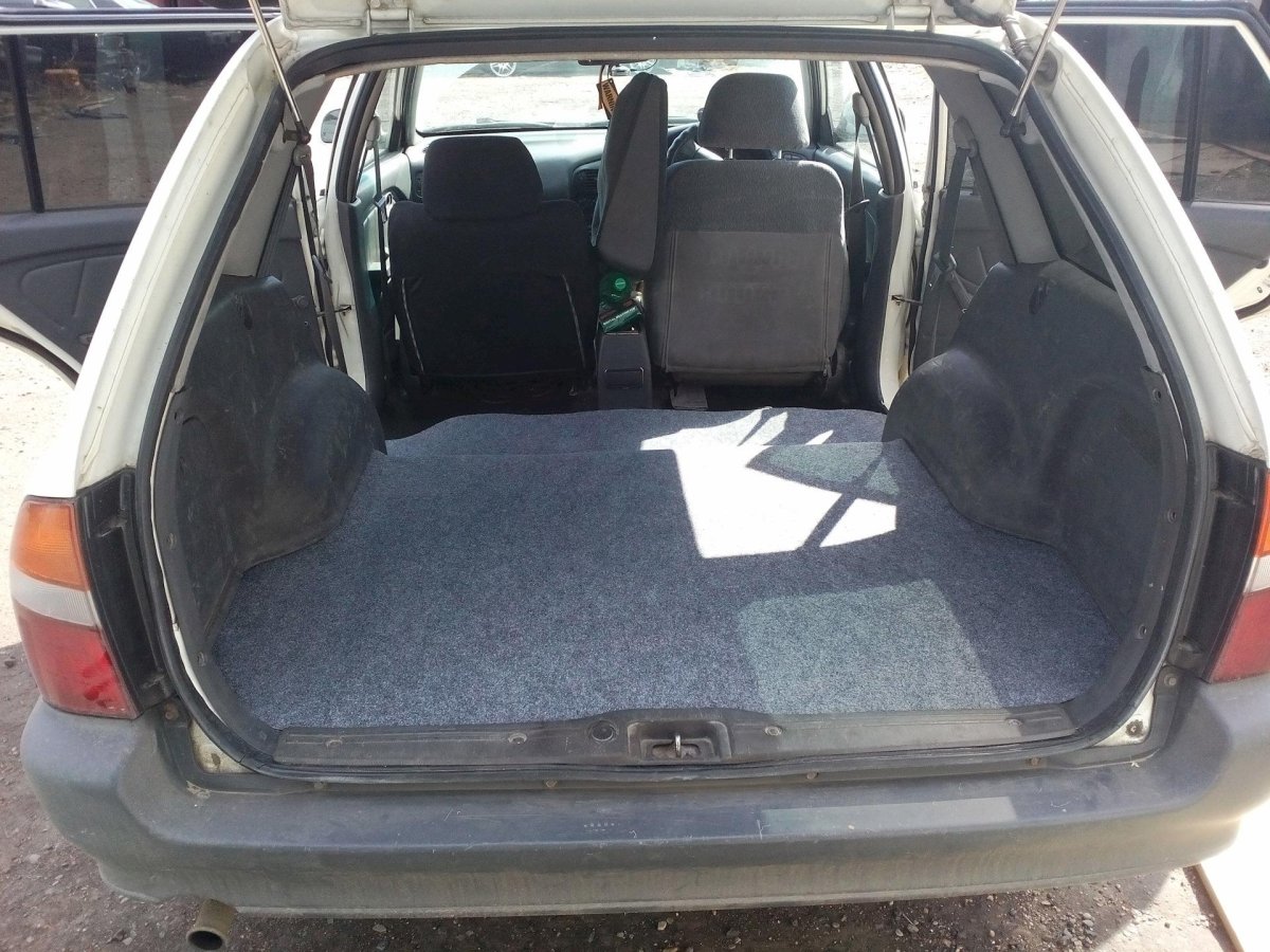 Mitsubishi libero 2001 салон