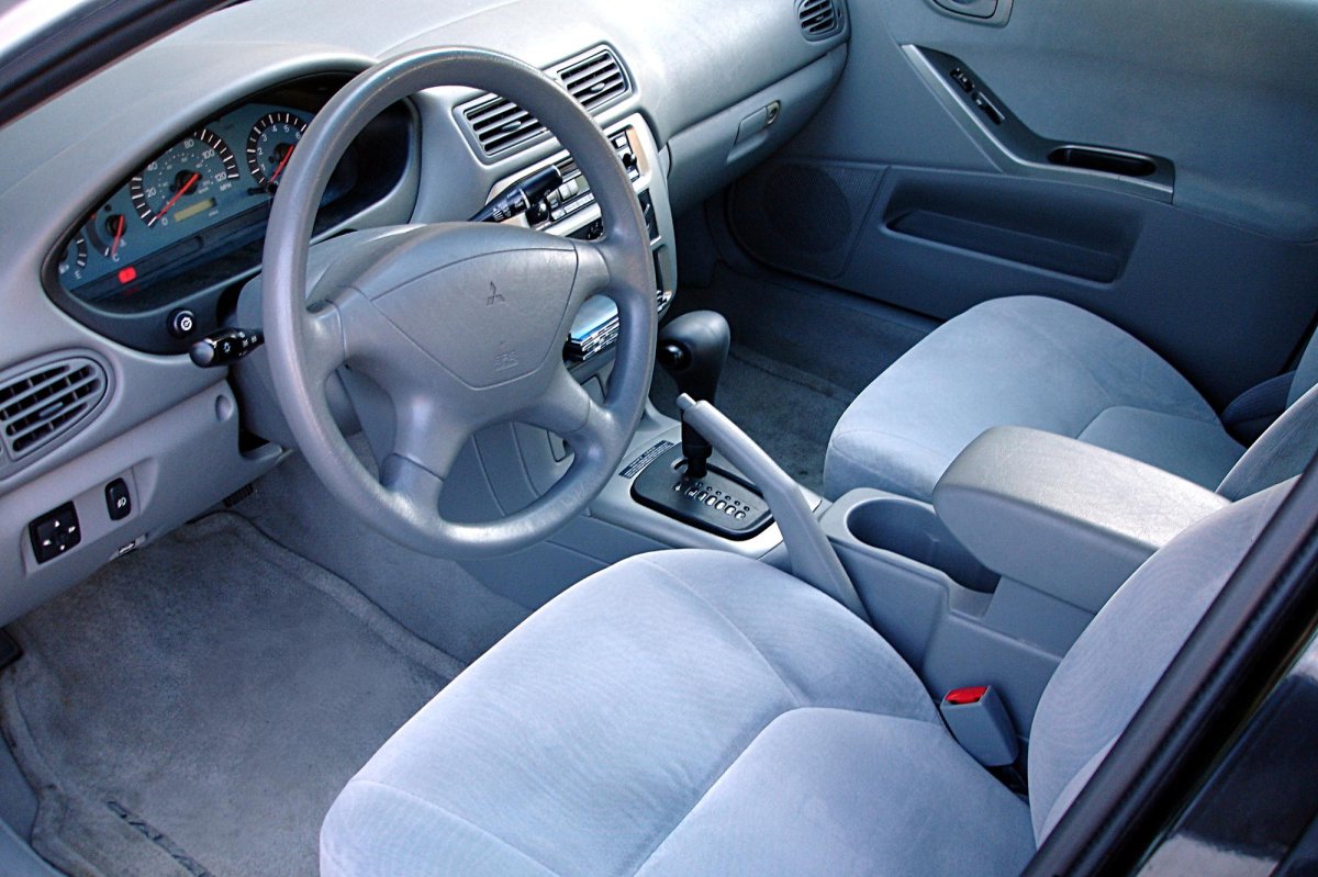 Mitsubishi Galant 8 салон