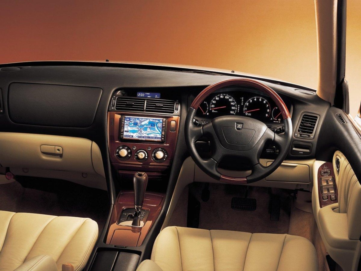 Мицубиси Диамант 2