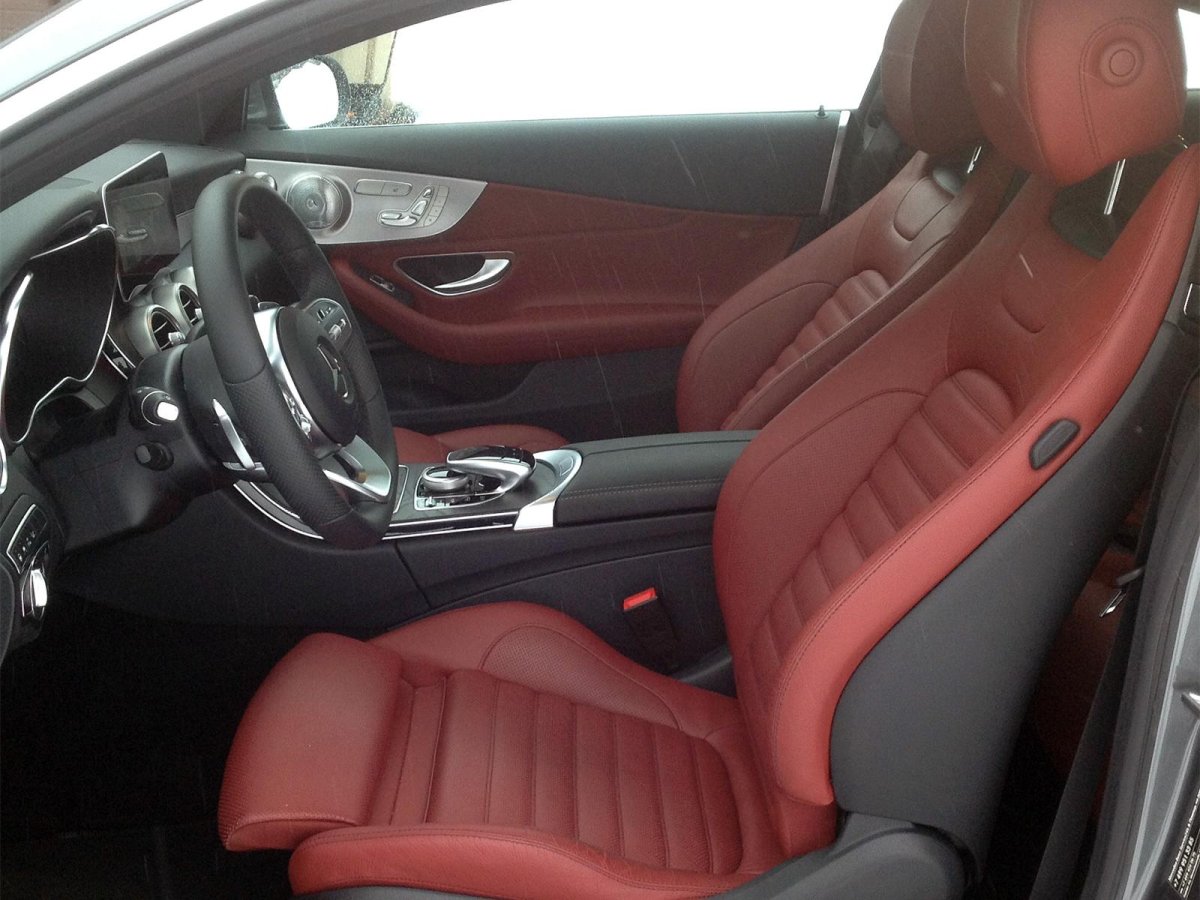 W205 Mercedes Coupe салон