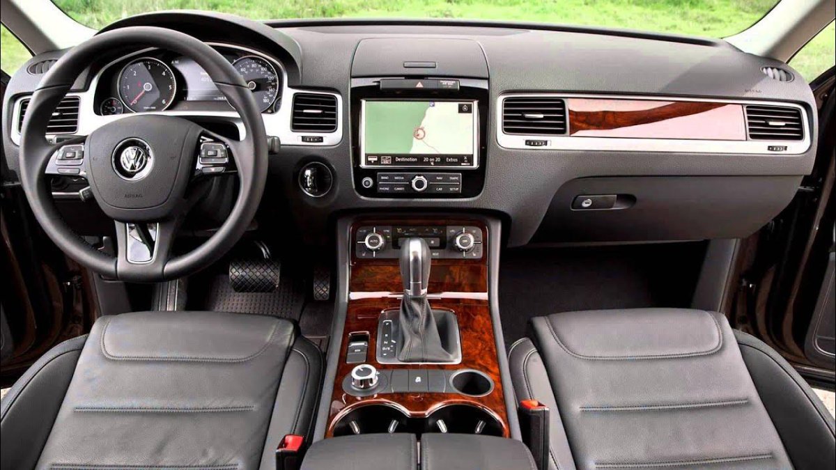 Volkswagen Touareg 2014 салон