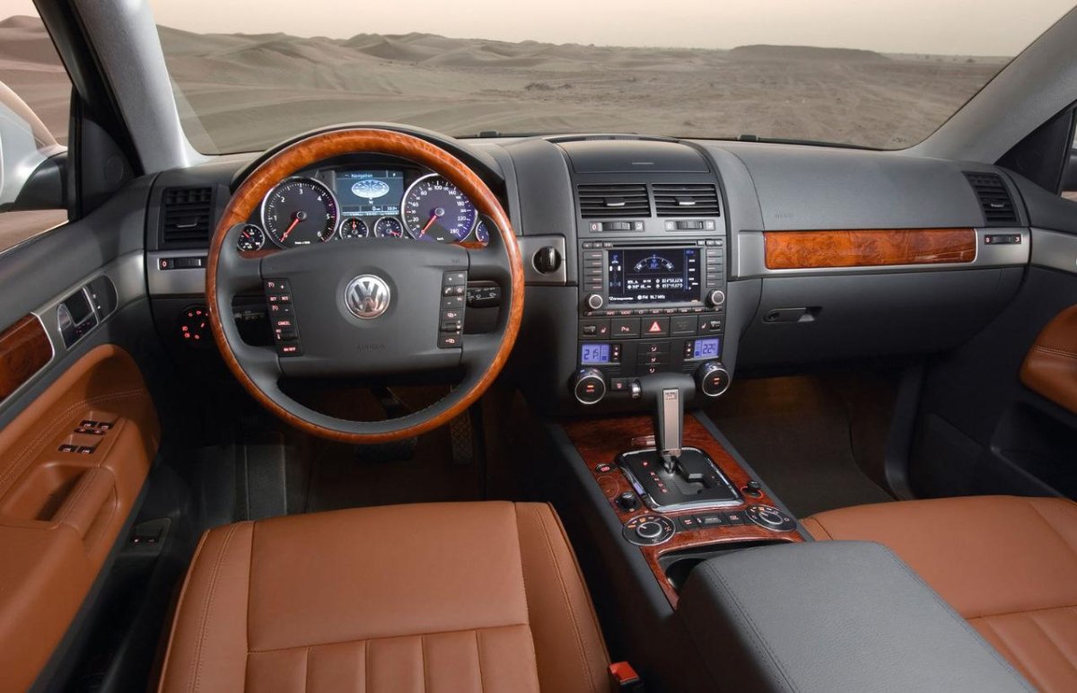 Фольксваген Туарег 1 поколения салон