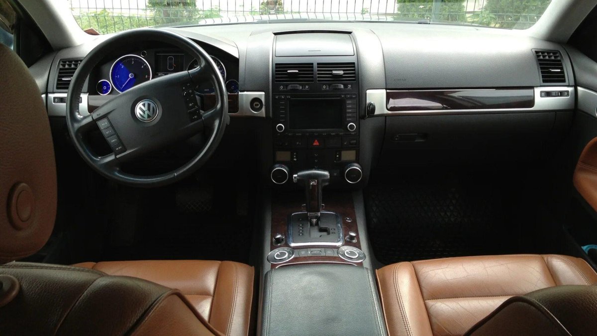 Volkswagen Touareg 2005 салон