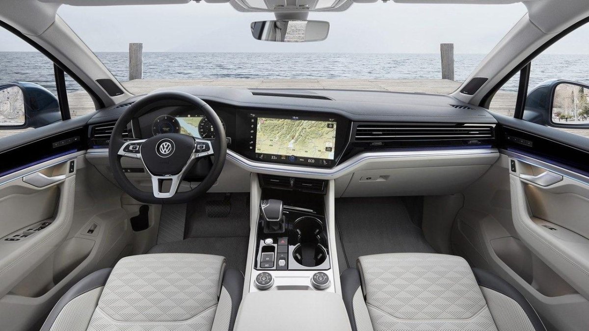 Volkswagen Touareg 2019 салон
