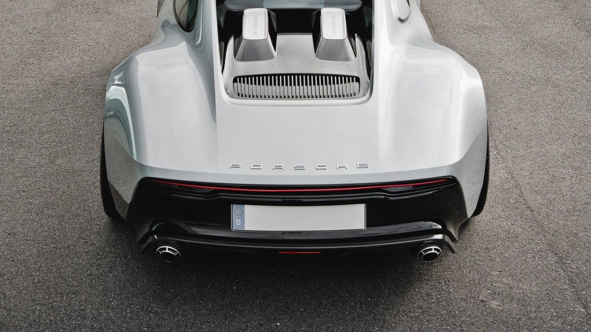 Bugatti Chiron сзади