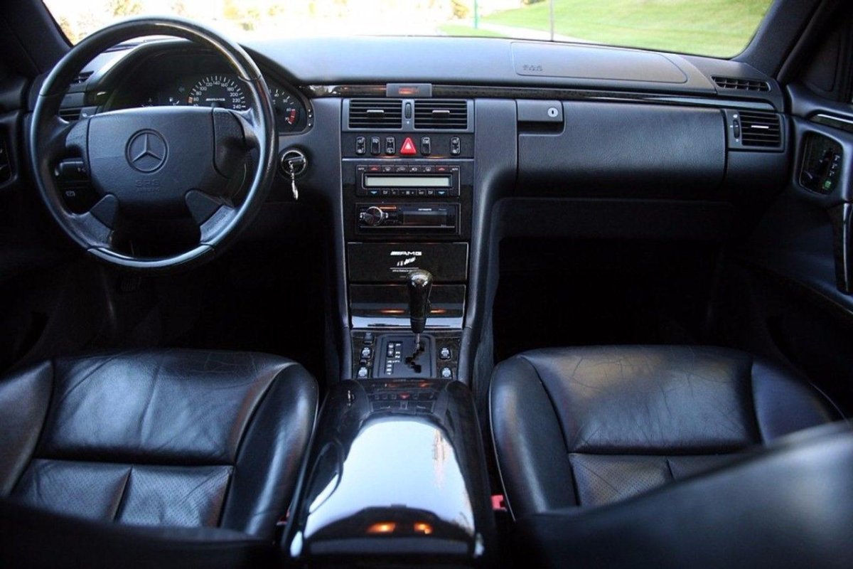 Мерседес w210 e60 AMG