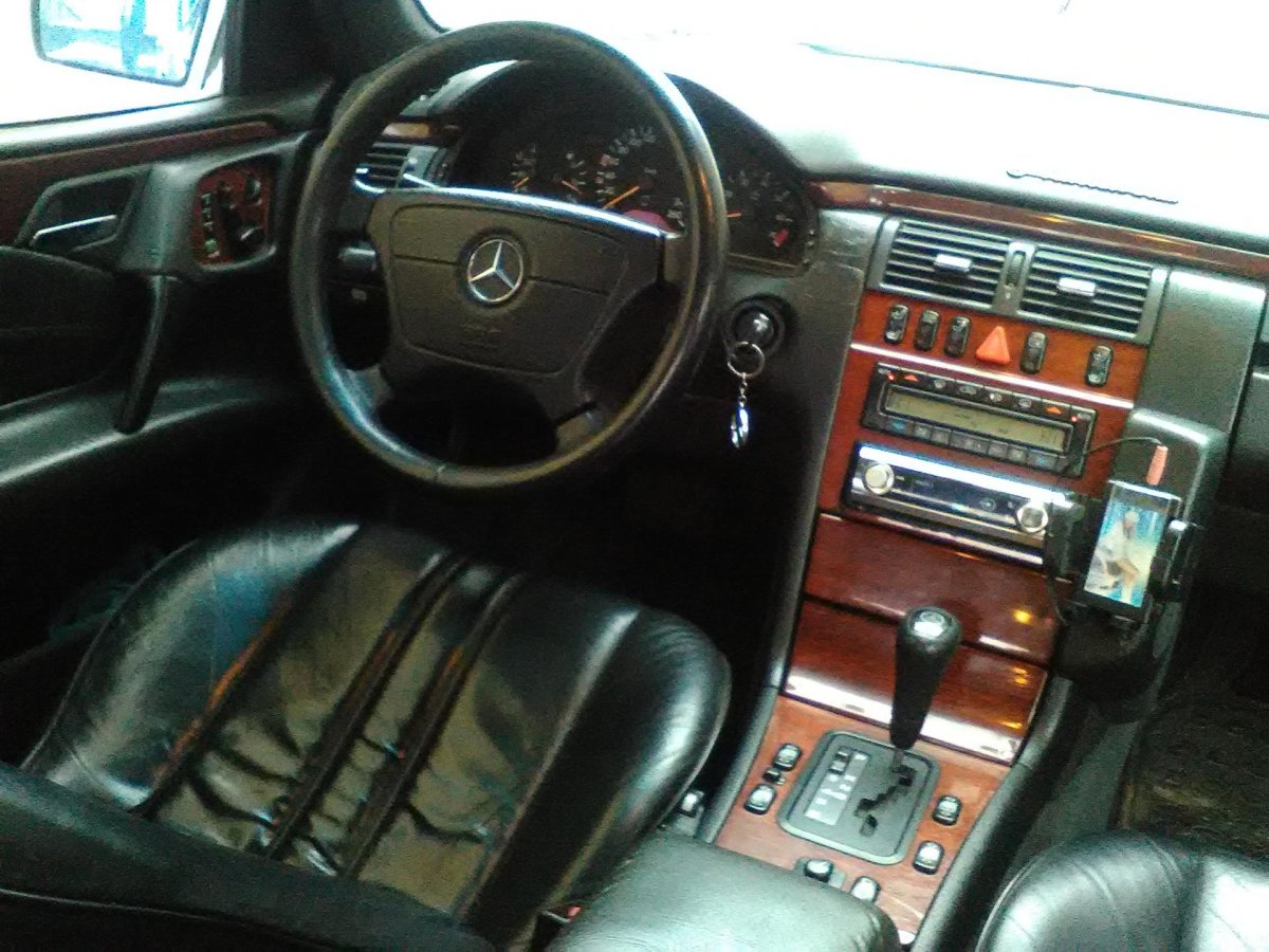 Мерседес Бенц w210 салон