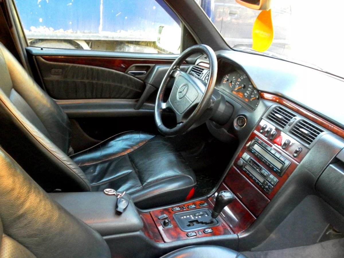 Мерседес w210 салон