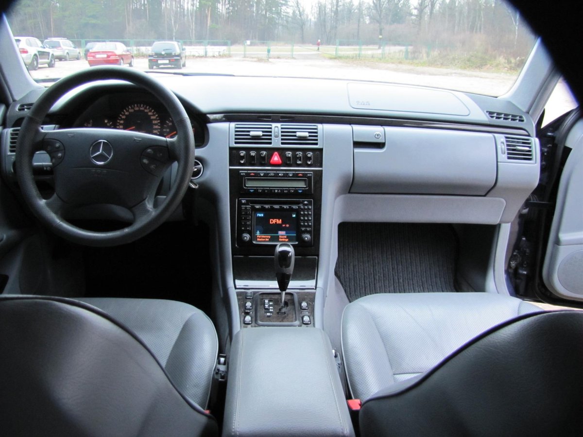 Mercedes w210 салон