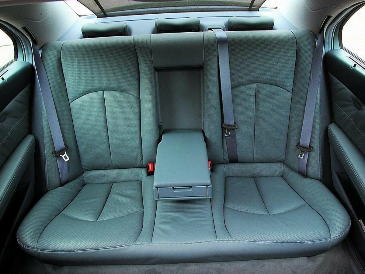 Мерседес w211 салон сзади