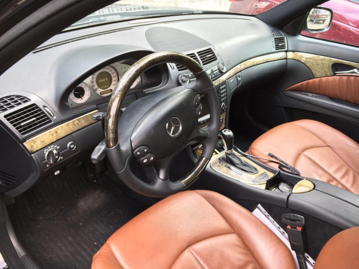 Мерседес 211 салон черный