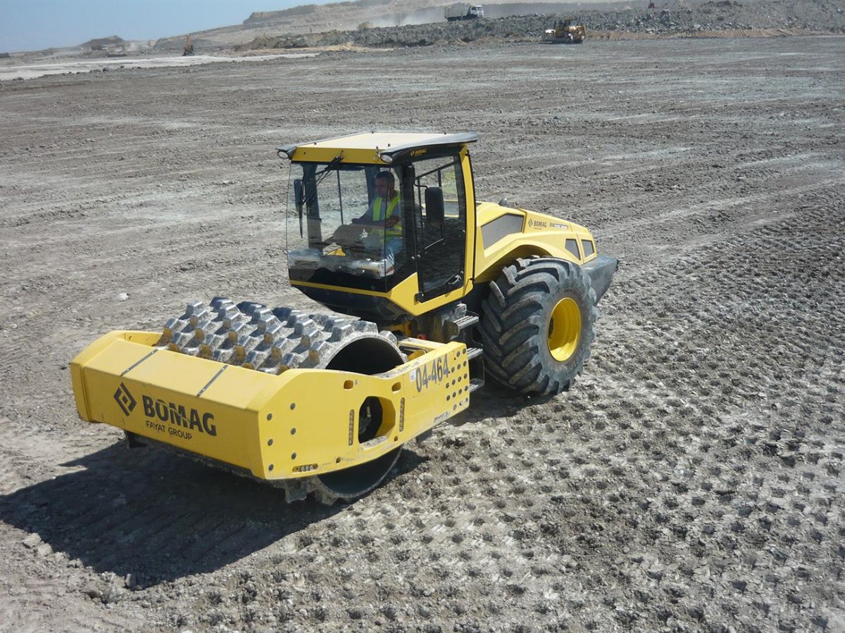 Грунтовый каток Bomag