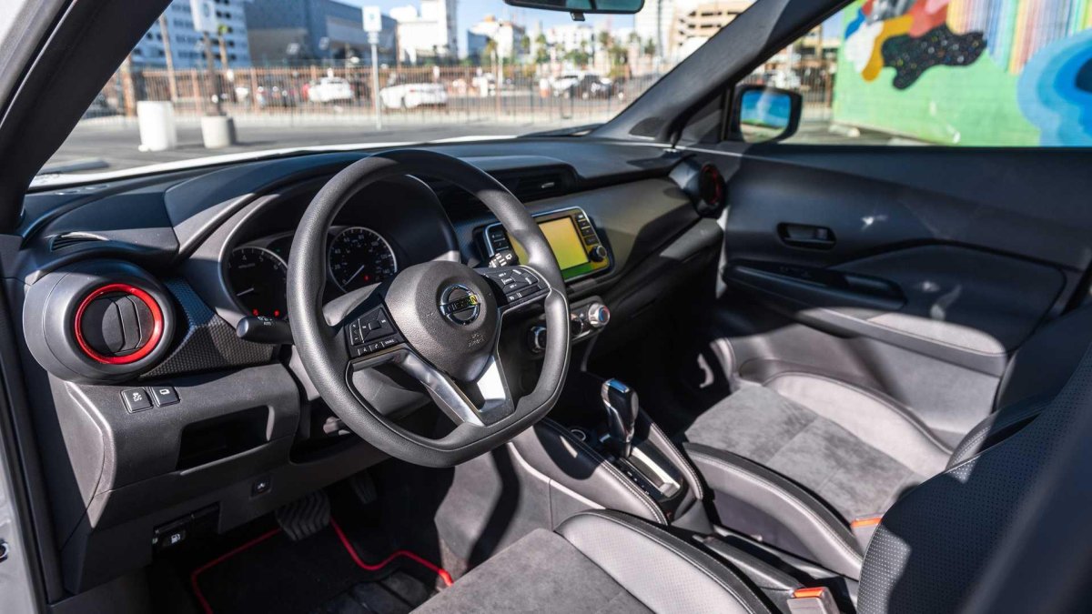 Ниссан Кикс 2020 салон