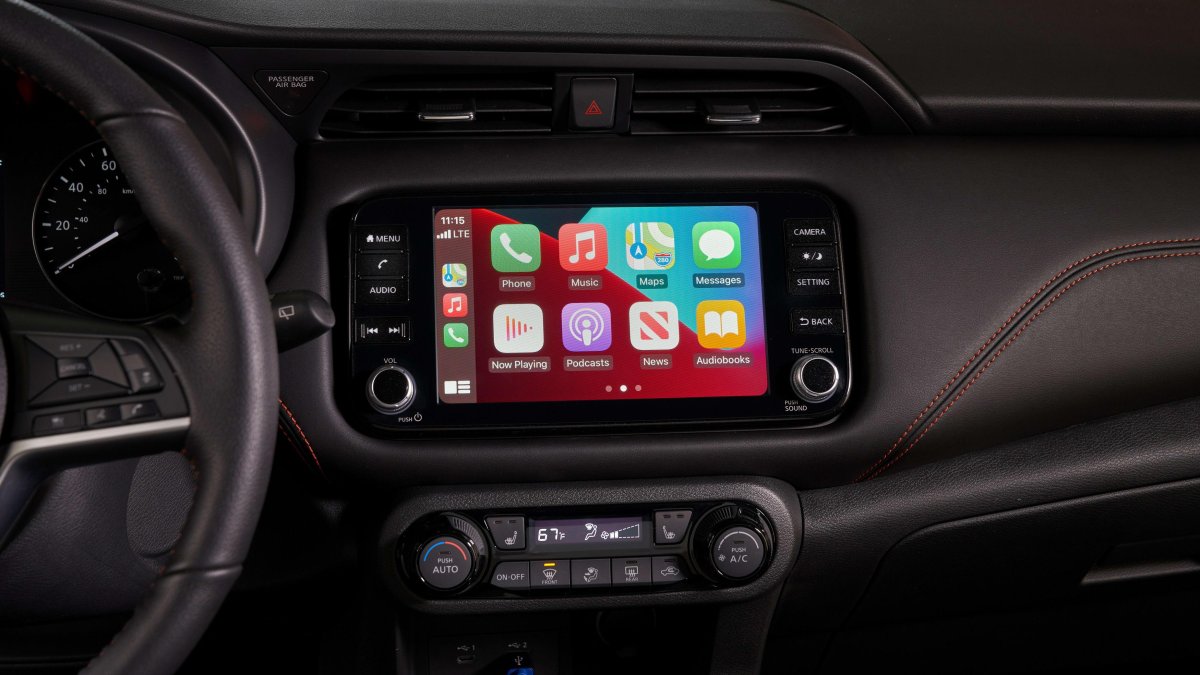 Nissan Sentra CARPLAY
