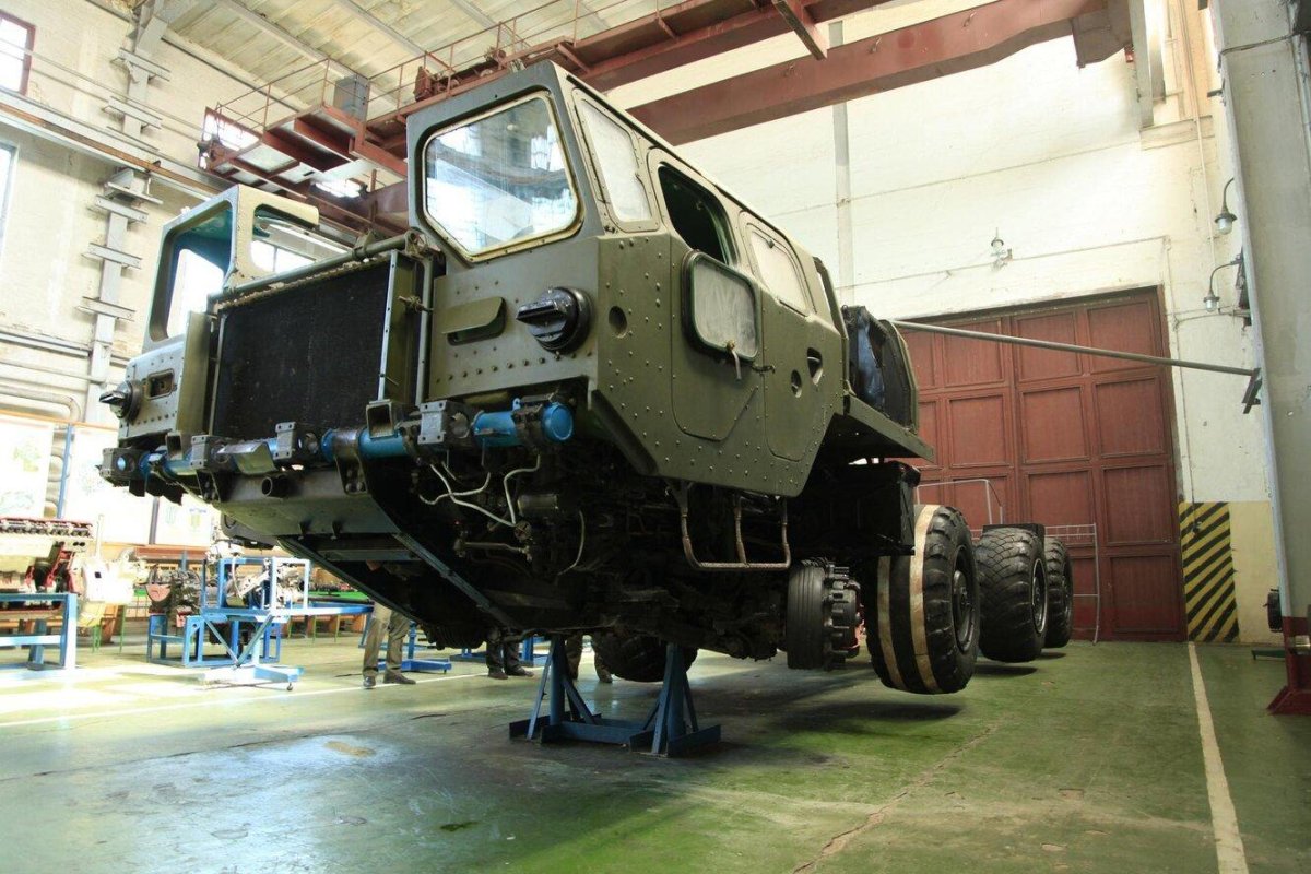 Шасси МАЗ 7917