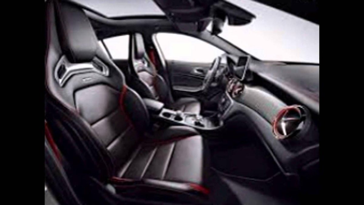 Мерседес CLA 45 AMG салон