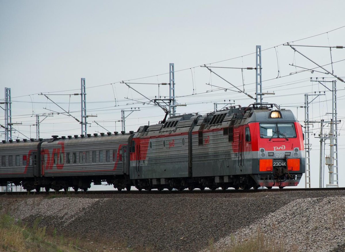 Электровоз 2эс4к